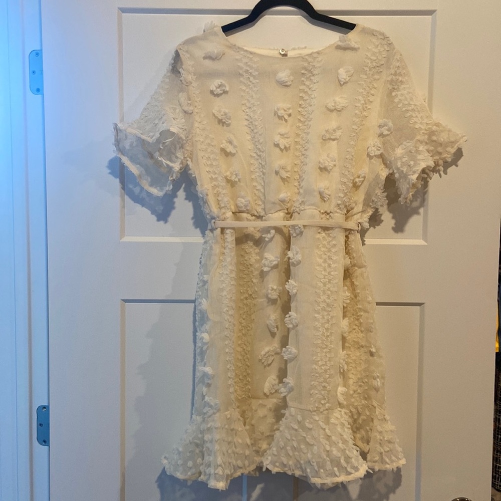 &Merci cream colored Swiss dot textured dress large like new worn once